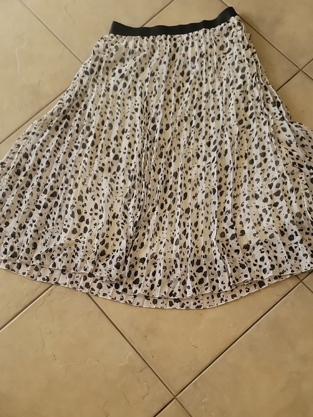 WD.NY Black and White Pleated Animal-Print Midi Skirt SZ L